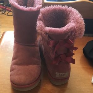 Pink Bailey bow ugg boots (used)